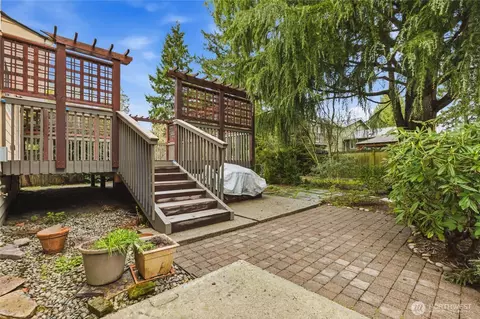 Exterior - 2325 172nd Pl SE, Bothell, WA 98012 photo 2 of 9