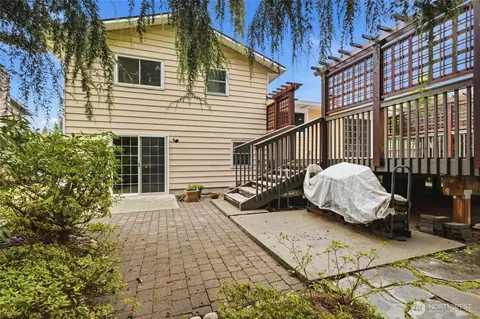 Exterior - 2325 172nd Pl SE, Bothell, WA 98012 photo 3 of 9