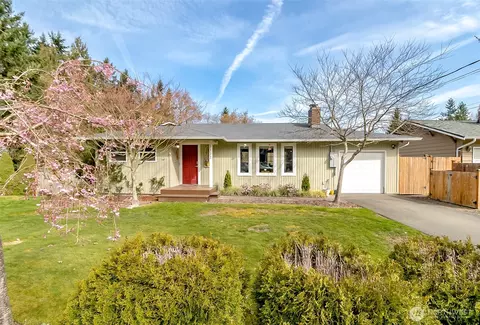 5929 164th Pl SW, Lynnwood, WA 98037