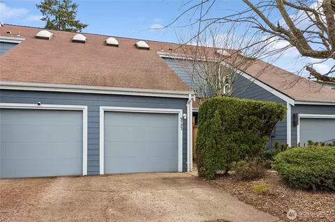 9732 Ashworth Ave N, Seattle, WA 98103