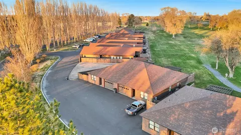 1233 NE Nanto Rd #A&B, Moses Lake, WA 98837