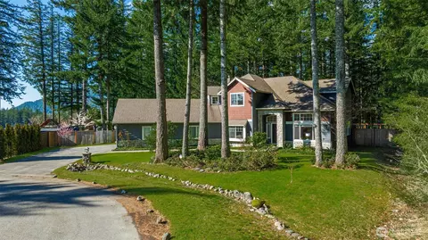 13892 473rd Ct SE, North Bend, WA 98045