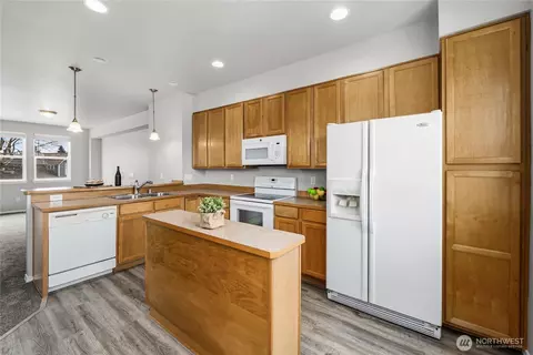 Kitchen - 816 Cherry Ave #5A&B, Sumner, WA 98390 photo 4 of 6