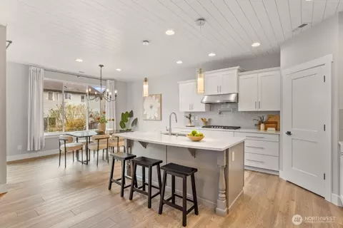 Kitchen - 4022 215 Pl SE, Bothell, WA 98021 photo 1 of 3