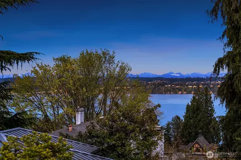 View/Area - 3717 E Prospect St, Seattle, WA 98112 photo 5 of 5