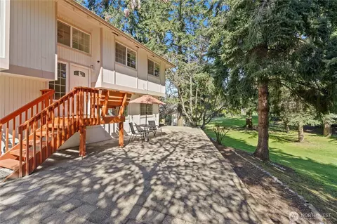 2138 SW 305th St, Federal Way, WA 98023