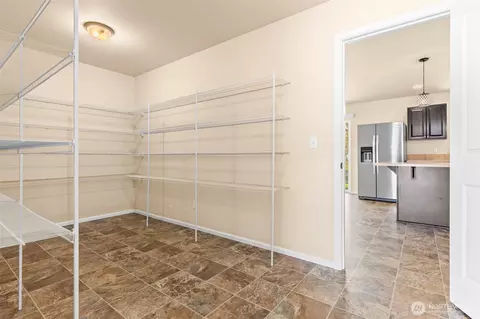 Entry Way - 1408 Daffodil Ave NE, Orting, WA 98360 photo 1 of 2