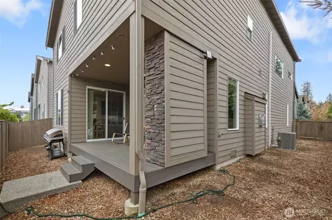 Exterior - 19230 37th Dr SE #4, Bothell, WA 98012 photo 7 of 7