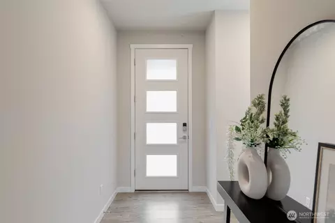 Entry Way - 19230 37th Dr SE #4, Bothell, WA 98012 photo 2 of 4