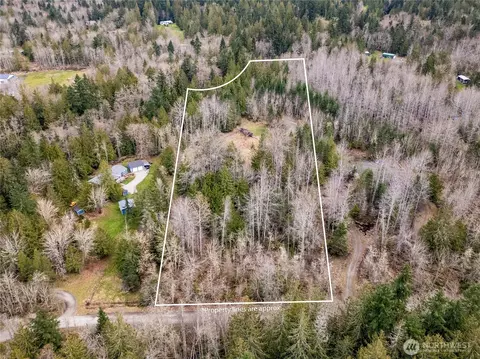 9999 Runamuck Ln, Port Angeles, WA 98362
