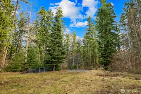 91 Blue Spruce Dr, Easton, WA 98925