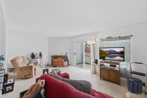 Living - 8823 Holly Dr #E201, Everett, WA 98208 photo 1 of 3