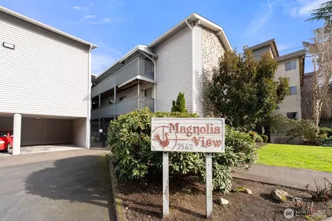 2562 Thorndyke Ave W #303, Seattle, WA 98199