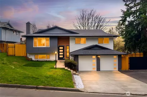 13203 SE 233rd St, Kent, WA 98042