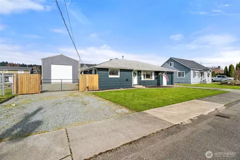 120 Tacoma Ave NW, Orting, WA 98360