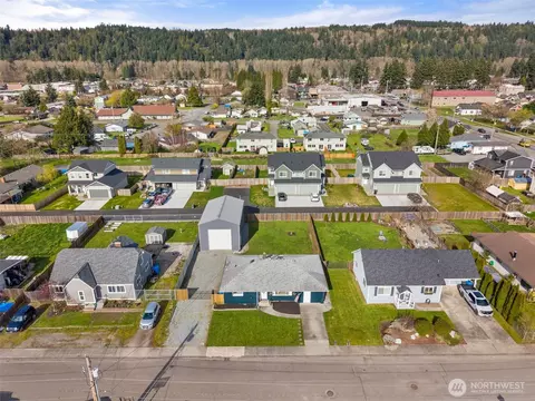 View/Area - 120 Tacoma Ave NW, Orting, WA 98360 photo 5 of 7