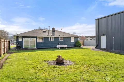 Exterior - 120 Tacoma Ave NW, Orting, WA 98360 photo 5 of 6
