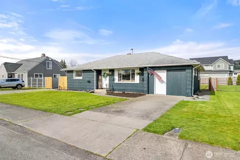 Exterior - 120 Tacoma Ave NW, Orting, WA 98360 photo 2 of 6
