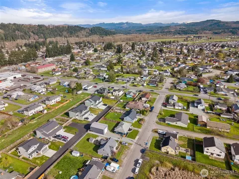 View/Area - 120 Tacoma Ave NW, Orting, WA 98360 photo 6 of 7