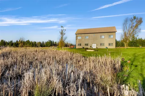 8225 Peace Park Dr, Custer, WA 98240