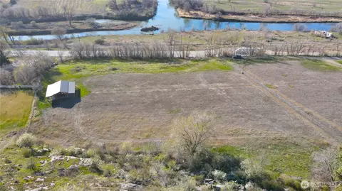 0 Mossy Rock Rd, Oroville, WA 98844