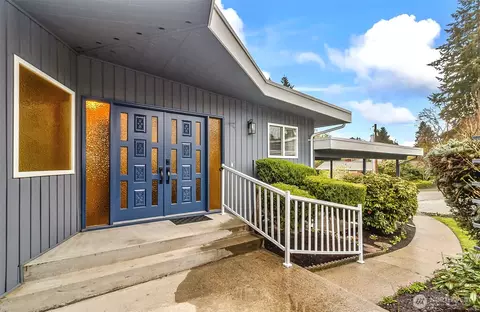 18215 3rd Pl SW, Normandy Park, WA 98166