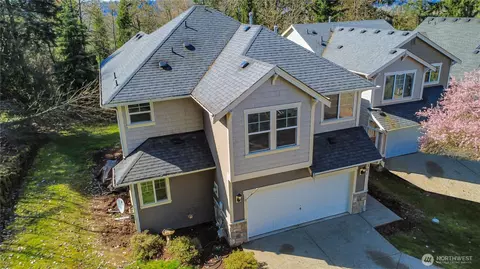 301 50th St SE #43, Auburn, WA 98092