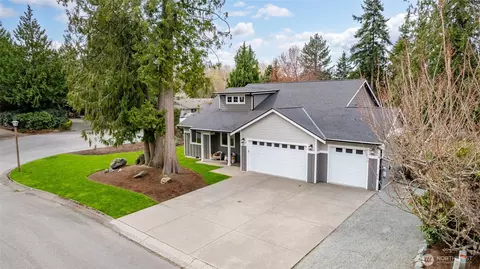 611 Upland Dr, Mount Vernon, WA 98273