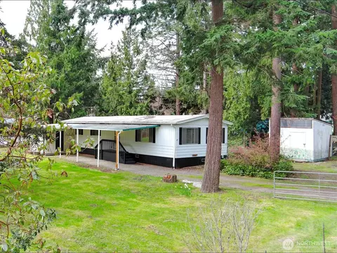 331 7th Ave, Port Hadlock, WA 98339