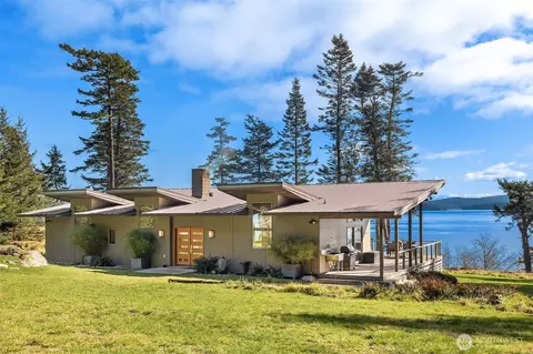 346 Thatcher Pass Rd, Anacortes, WA 98221