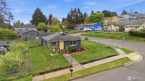 1202 E 54th St, Tacoma, WA 98404