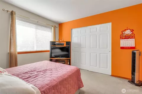 Bedroom - 10209 28th Dr SE, Everett, WA 98208 photo 6 of 6