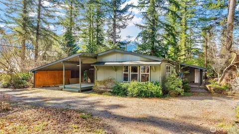 15933 Goldbar Dr, Gold Bar, WA 98251