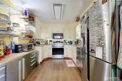 Kitchen - 821 E Chestnut St, Walla Walla, WA 99362 photo 1 of 2