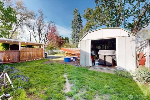Exterior - 821 E Chestnut St, Walla Walla, WA 99362 photo 16 of 16