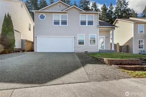 12110 135th St E, Puyallup, WA 98374