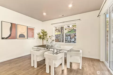 Dining - 23711 43 Dr SE, Bothell, WA 98021 photo 1 of 1