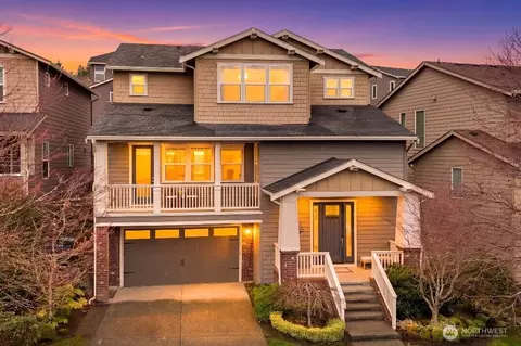 9219 Jacobia Ave SE, Snoqualmie, WA 98065