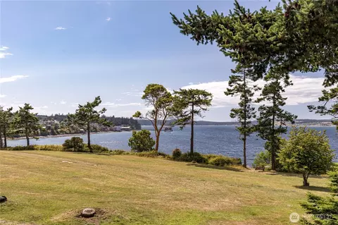 1204 Leisure St, Coupeville, WA 98239