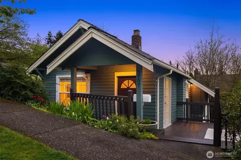 3707 SW Juneau St, Seattle, WA 98126