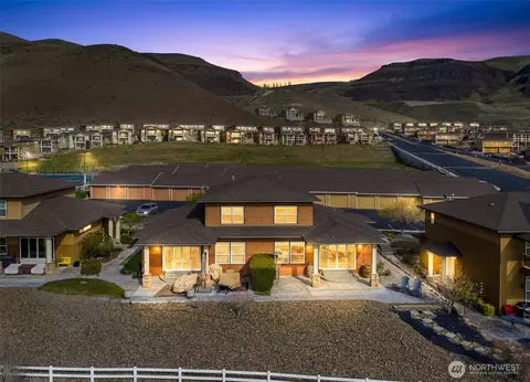 23496 Sunserra Loop NW, Quincy, WA 98848