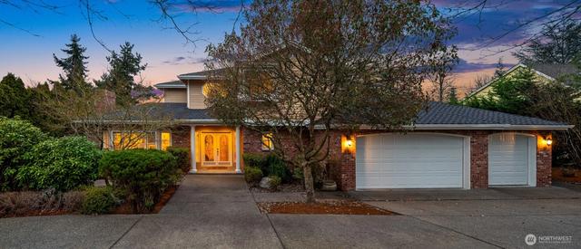 8550 NE 28th St, Hunts Point, WA 98004