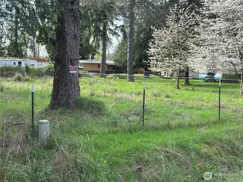 2813 Bona Vista Dr SW, Olympia, WA 98512
