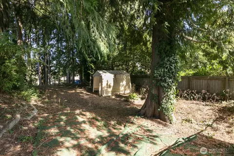 Exterior - 2324 Madison St, Everett, WA 98203 photo 7 of 7