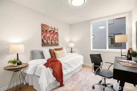 Bedroom - 1127 B 10th Ave E, Seattle, WA 98102 photo 3 of 4