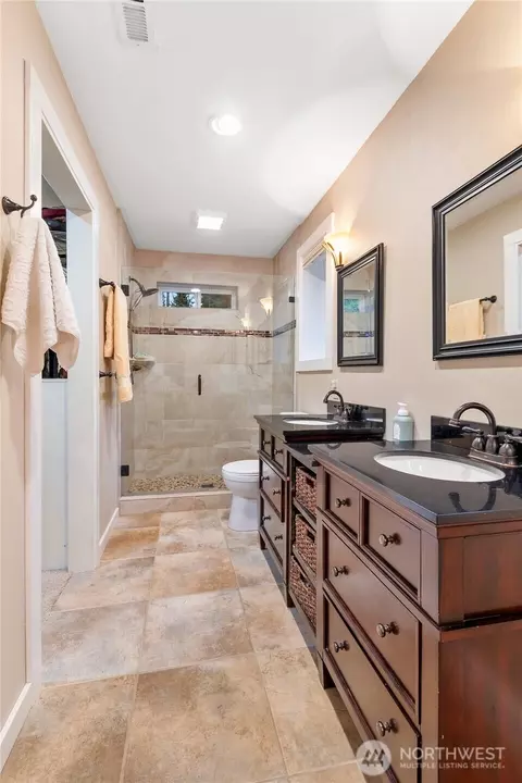 Bath - 22403 53rd Ave SE, Bothell, WA 98021 photo 3 of 5