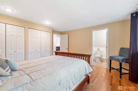 Bedroom - 22403 53rd Ave SE, Bothell, WA 98021 photo 7 of 7