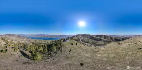 282 Hawks Ridge Rd, Chelan, WA 98816