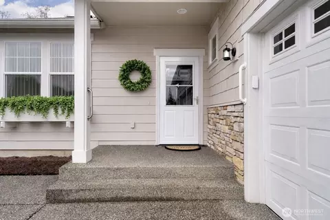 174 S 48th St, Mount Vernon, WA 98274