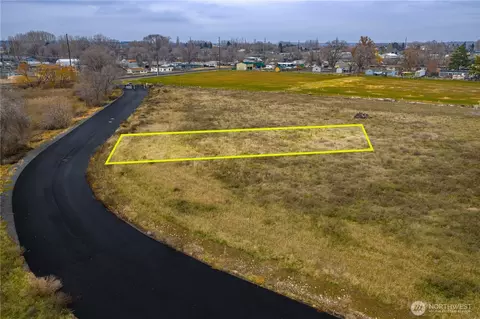 3 Valley Rd NE #3, Moses Lake, WA 98837